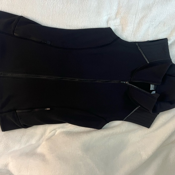 Athleta Jackets & Blazers - Athleta women black size extra small Vest